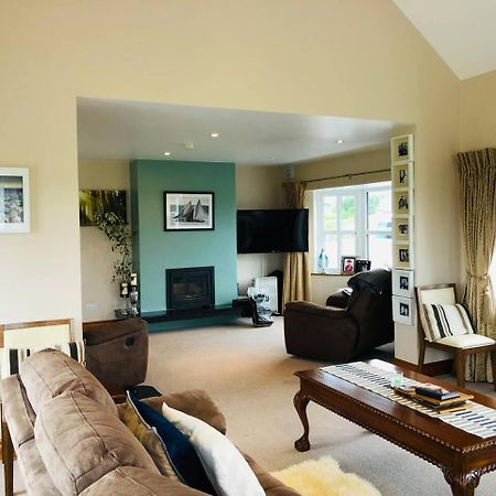 Connemara. 3 Bedroom, 8 Bed, Holiday Home Galway Ngoại thất bức ảnh