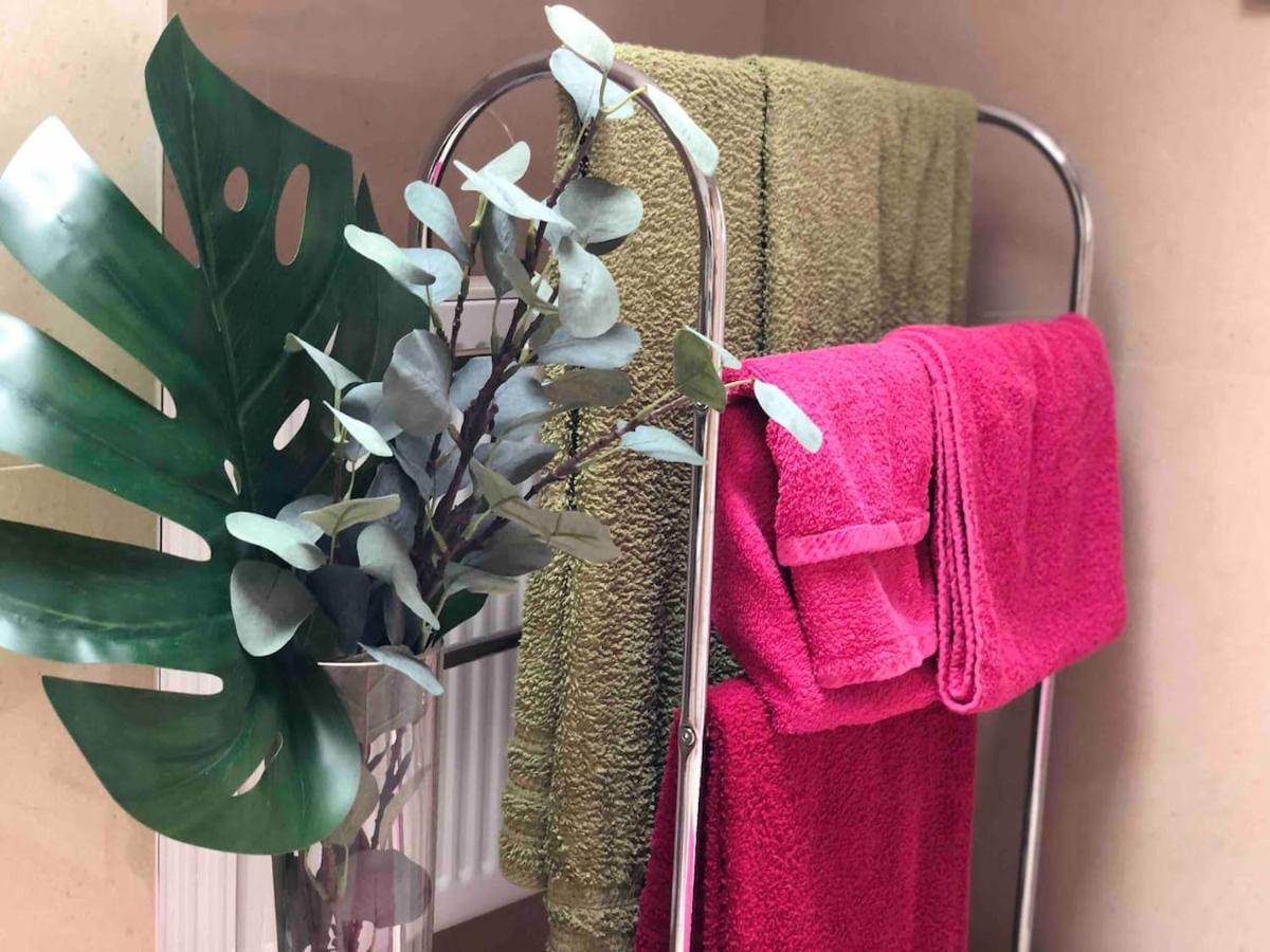 Connemara. 3 Bedroom, 8 Bed, Holiday Home Galway Ngoại thất bức ảnh