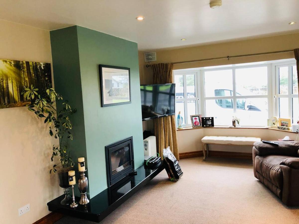 Connemara. 3 Bedroom, 8 Bed, Holiday Home Galway Ngoại thất bức ảnh