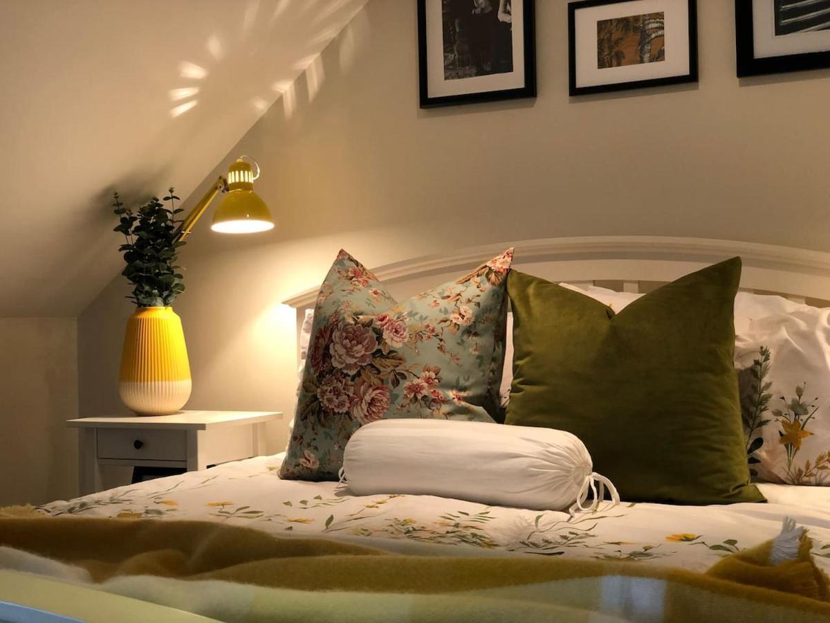 Connemara. 3 Bedroom, 8 Bed, Holiday Home Galway Ngoại thất bức ảnh