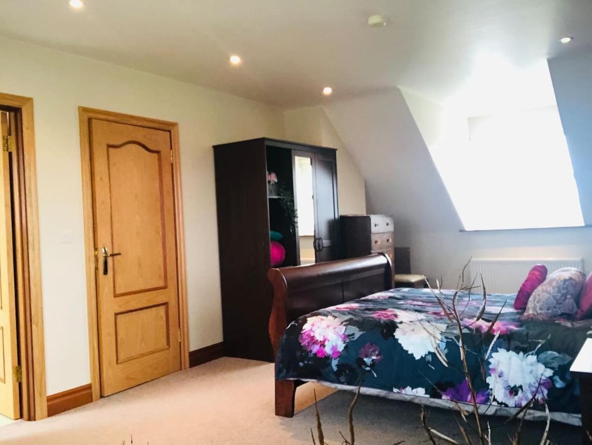 Connemara. 3 Bedroom, 8 Bed, Holiday Home Galway Ngoại thất bức ảnh