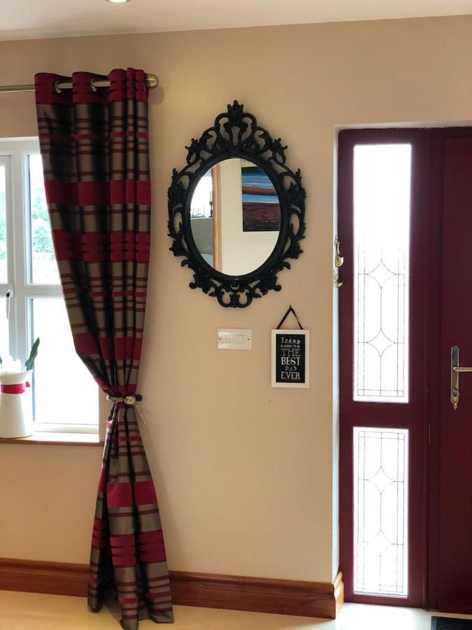 Connemara. 3 Bedroom, 8 Bed, Holiday Home Galway Ngoại thất bức ảnh