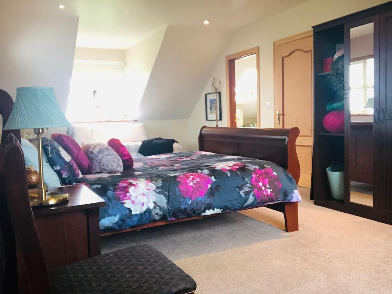 Connemara. 3 Bedroom, 8 Bed, Holiday Home Galway Ngoại thất bức ảnh