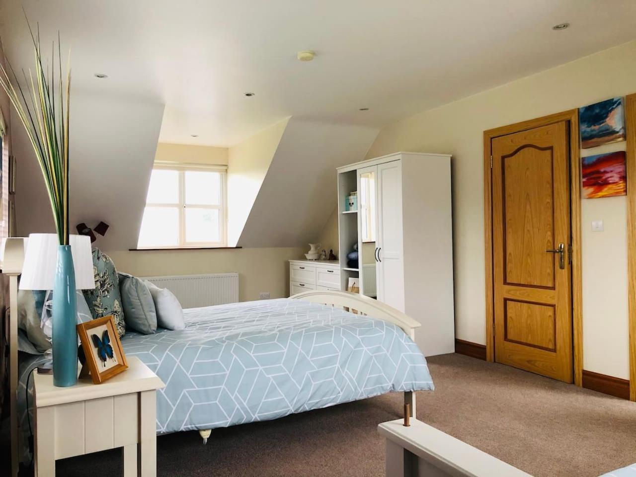 Connemara. 3 Bedroom, 8 Bed, Holiday Home Galway Ngoại thất bức ảnh